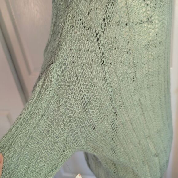 NWT Free People Green Textured Crew Neck Sweater - Picture 4 of 8
